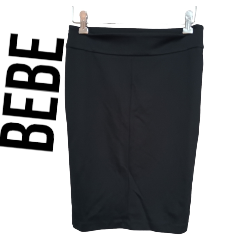 BEBE Bodycon mini skirt with Arrow detail size 6 EUC